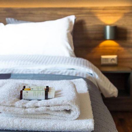 Toni'S Charming Apartment In The Thisseo Station 아테네 외부 사진